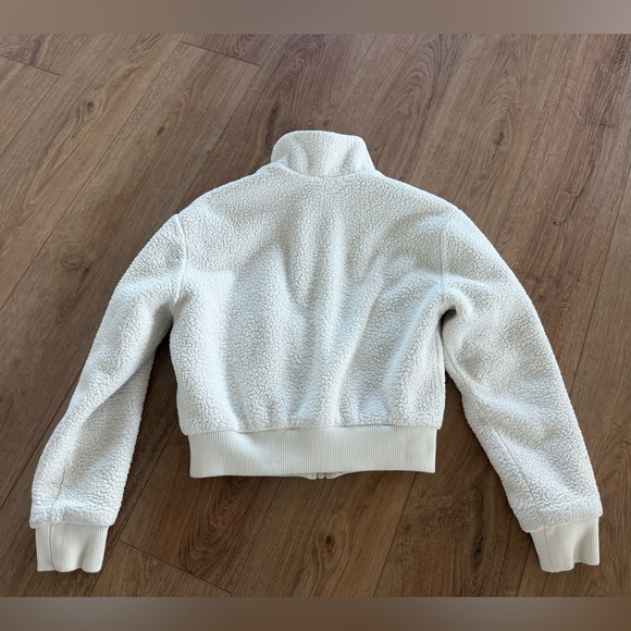 ALO YogaMicro Sherpa Destiny Jacket - Picture 5 of 7